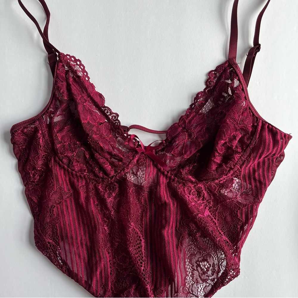 NWT PrettyLittleThing Plum Lace Insert High Leg Cup Bodysuit - Picture 9 of 15